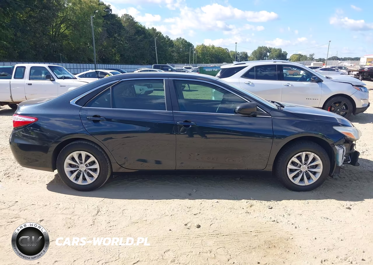 2017 Toyota Camry Le VIN:4T1BF1FK3HU652407 - 14