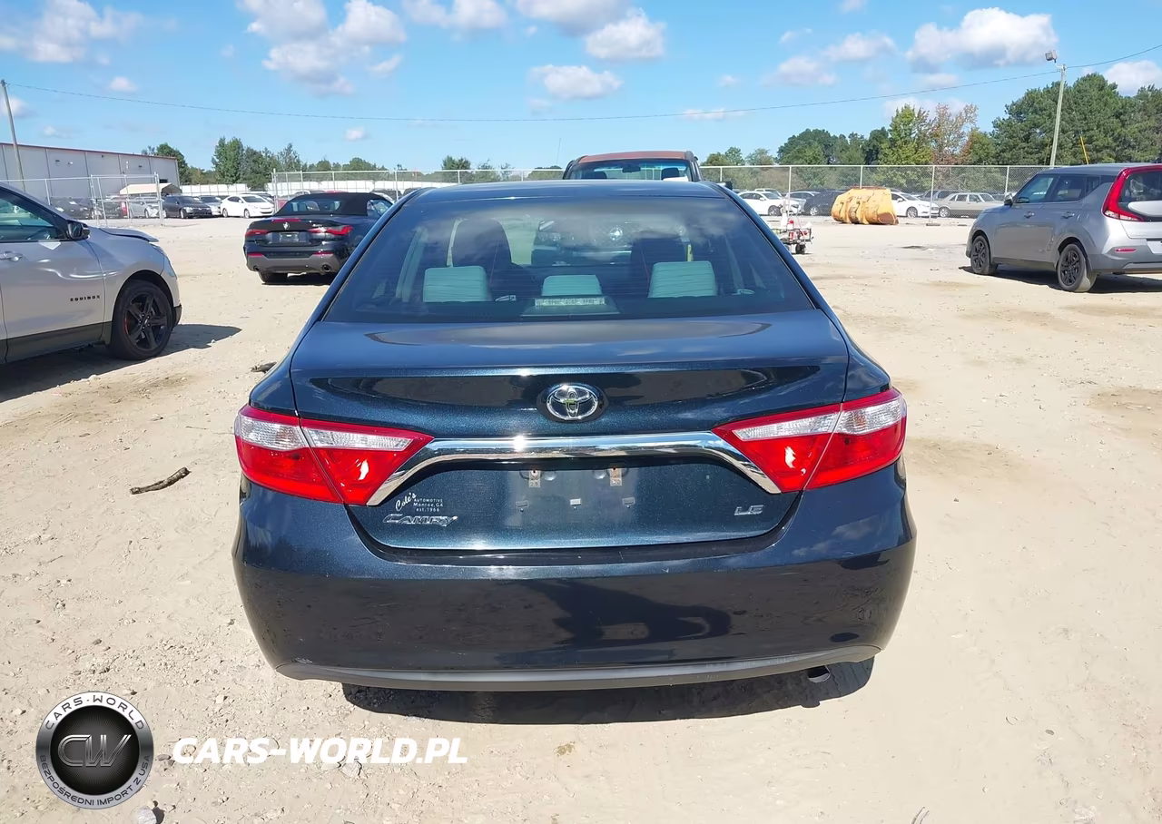 2017 Toyota Camry Le VIN:4T1BF1FK3HU652407 - 17