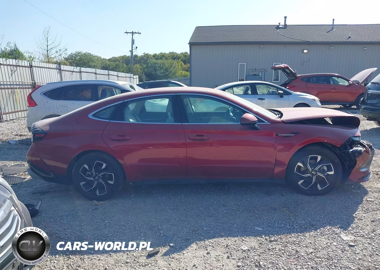 2025 Hyundai Sonata Sel VIN:KMHL64JA1SA447259 - 13