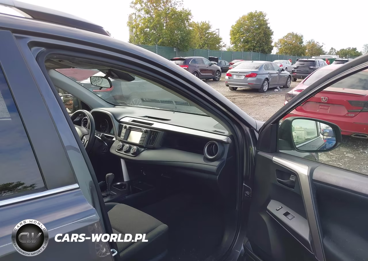 2017 Toyota Rav4 Le VIN:JTMBFREV0HJ118085 - 5