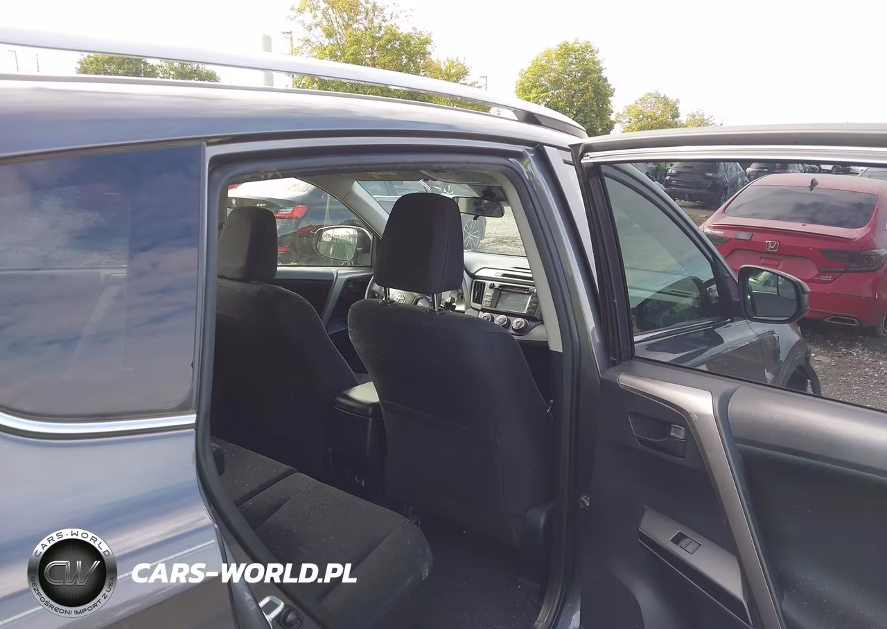 2017 Toyota Rav4 Le VIN:JTMBFREV0HJ118085 - 8