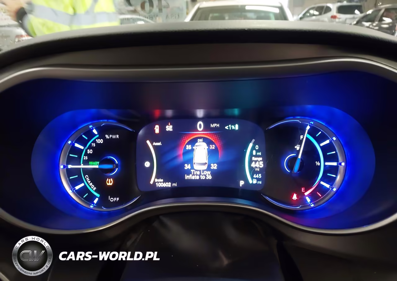 2020 Chrysler Pacifica Hybrid Touring VIN:2C4RC1H79LR234847 - 7