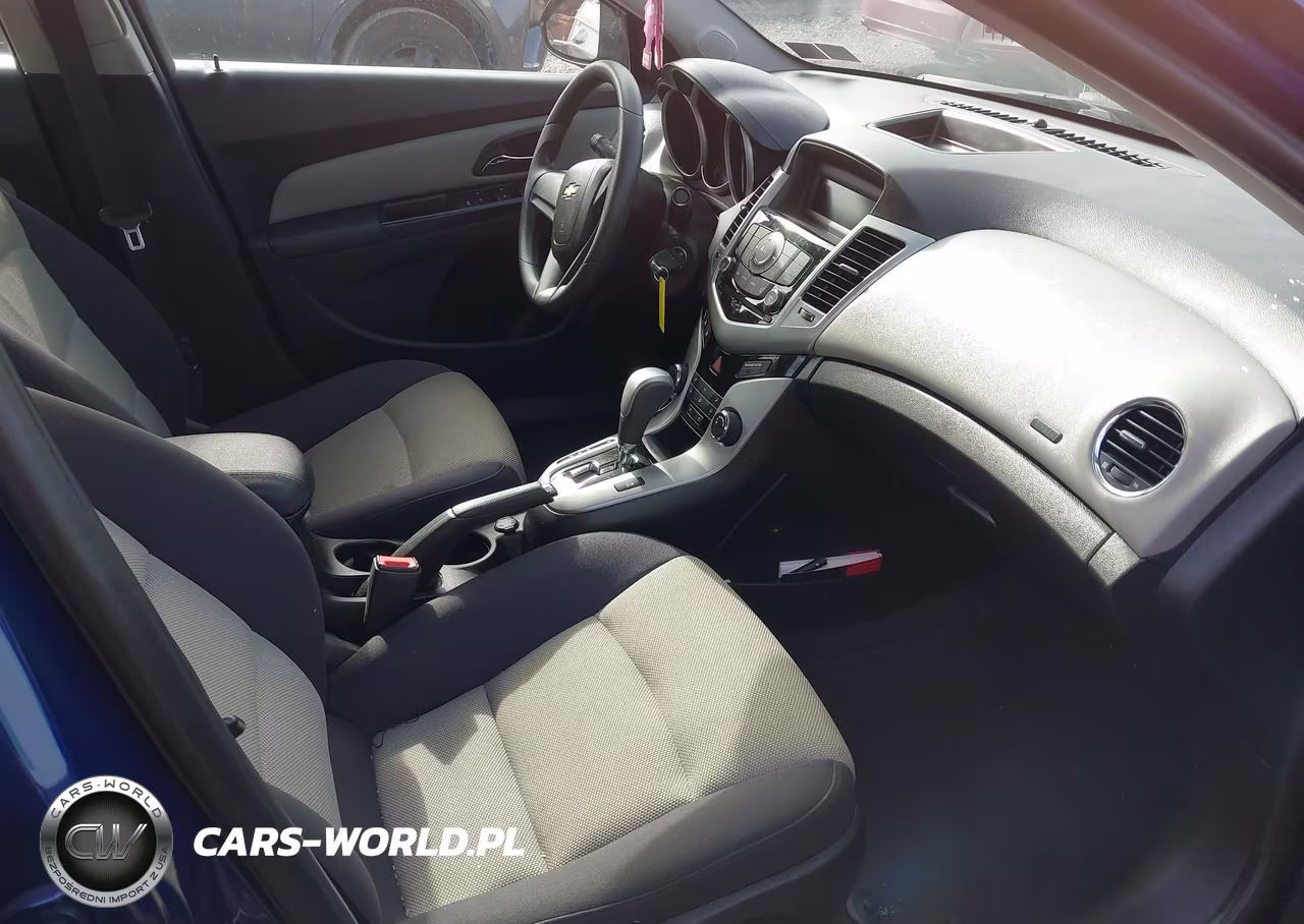 2012 Chevrolet Cruze Ls VIN:1G1PC5SH7C7340241 - 5