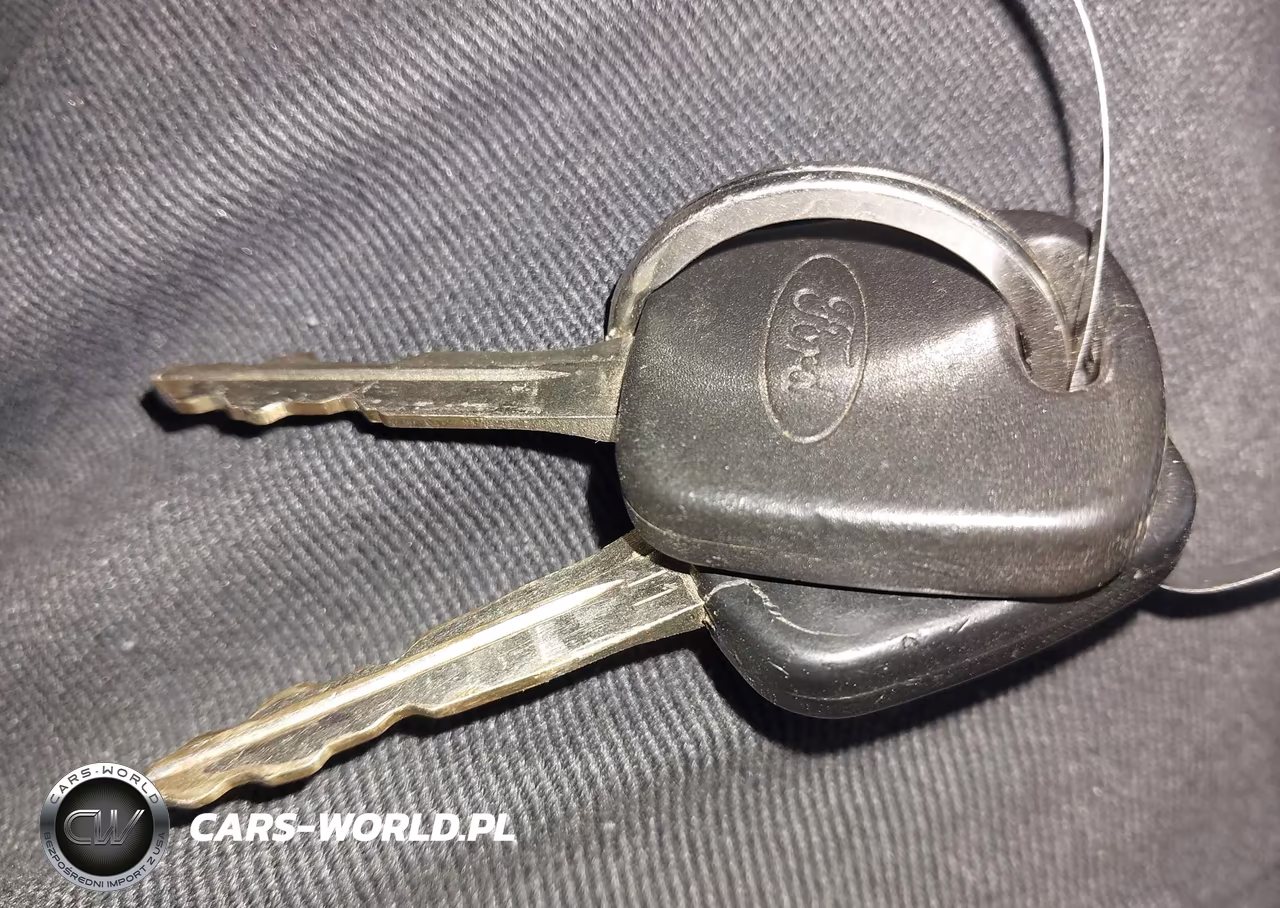 2001 Ford Focus VIN:1FAFP33P31W130696 - 11