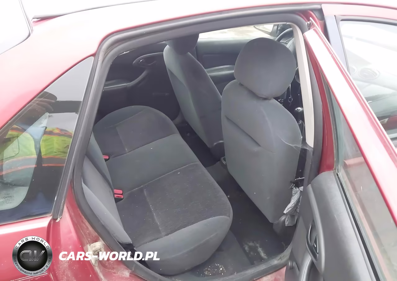 2001 Ford Focus VIN:1FAFP33P31W130696 - 8