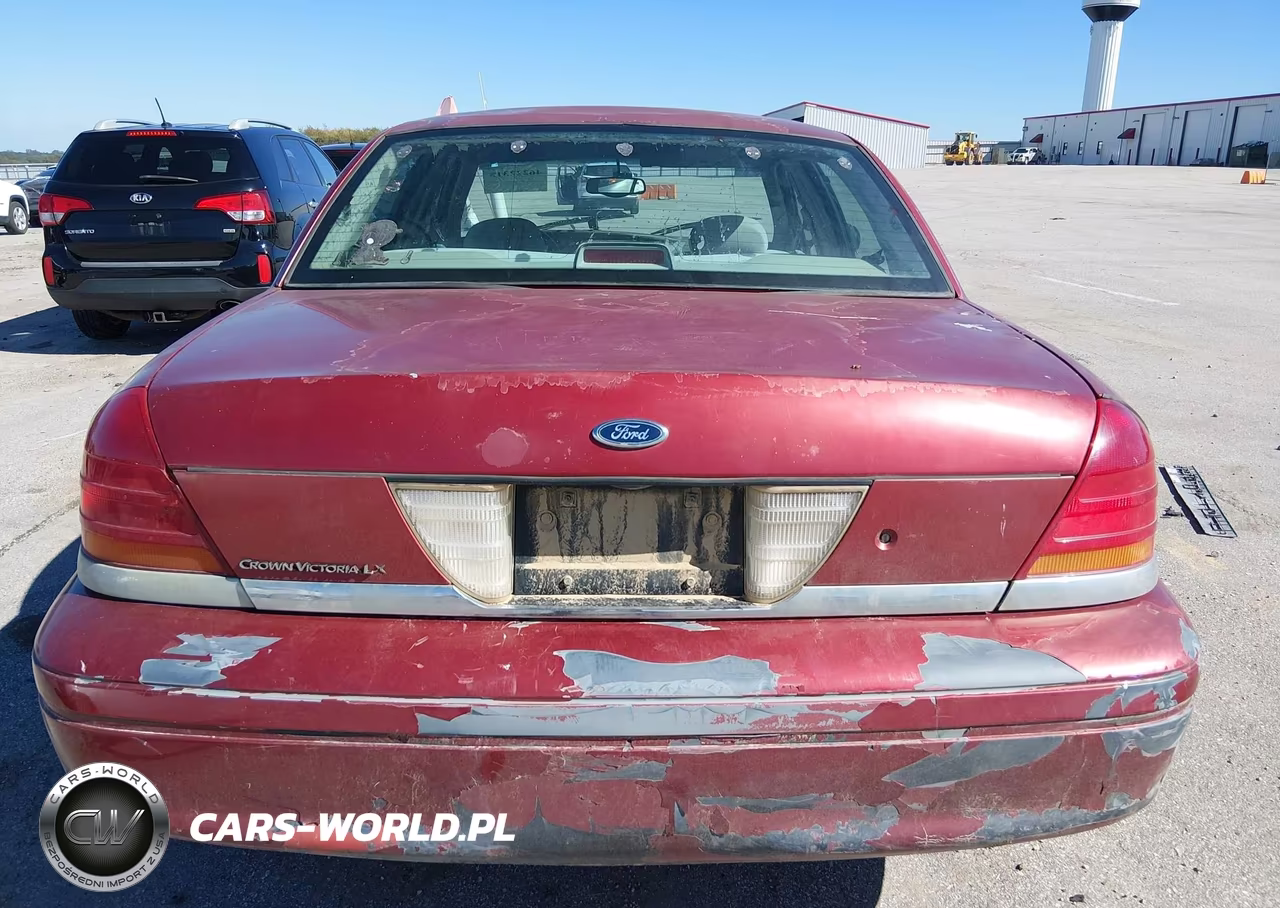 1999 Ford Crown Victoria Lx VIN:2FAFP74W8XX179984 - 17