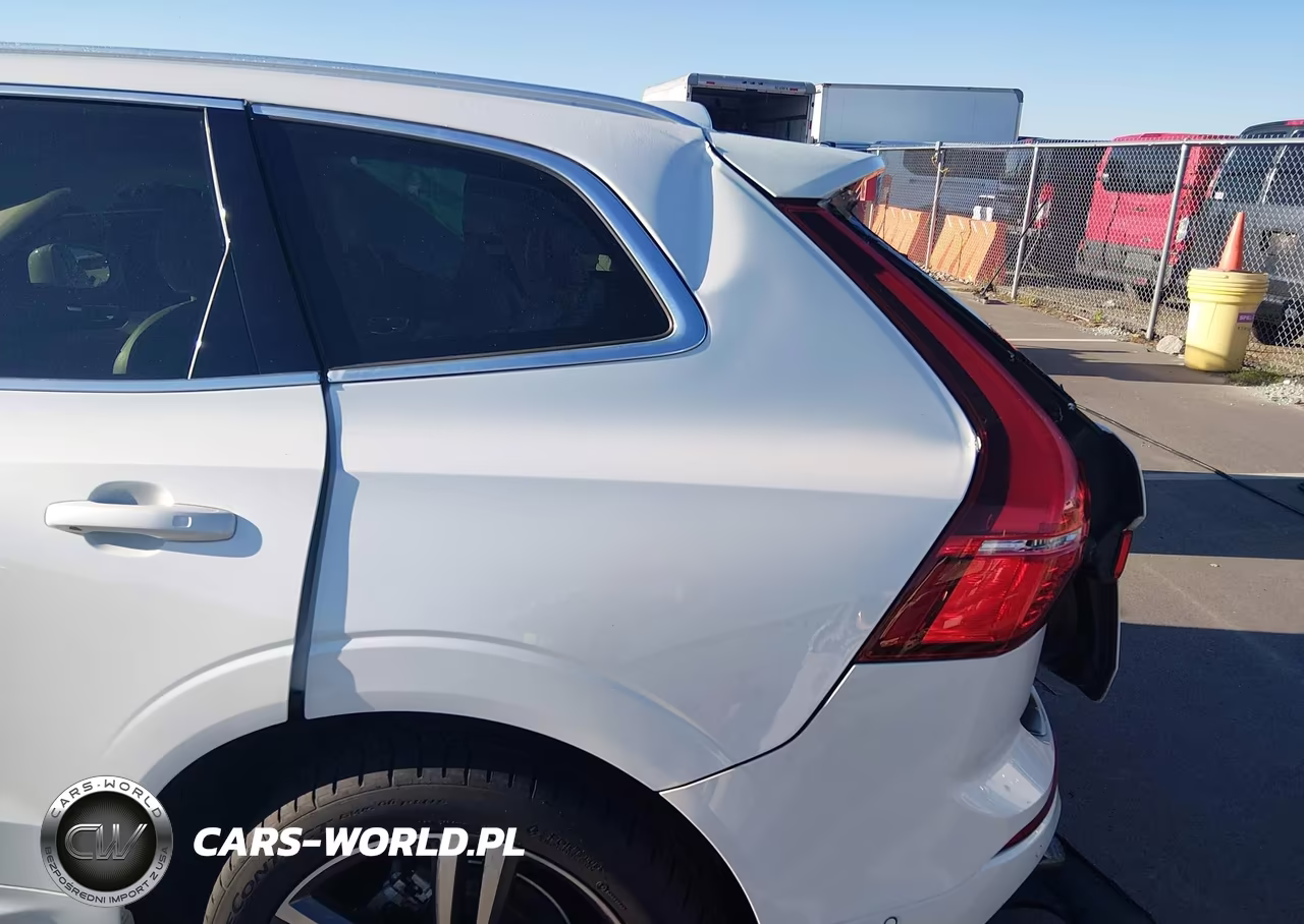 2018 Volvo Xc60 T5 Momentum VIN:LYV102RK7JB101139 - 20