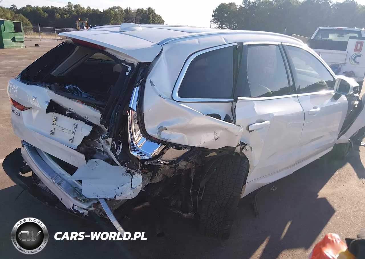 2018 Volvo Xc60 T5 Momentum VIN:LYV102RK7JB101139 - 4
