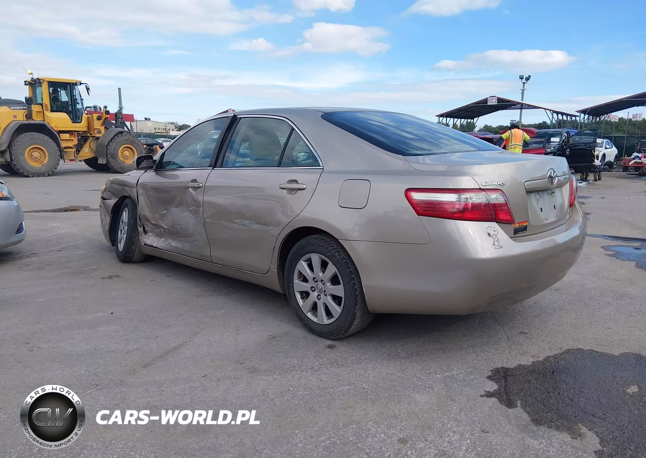 2007 Toyota Camry Xle VIN:4T1BE46K17U658838 - 3