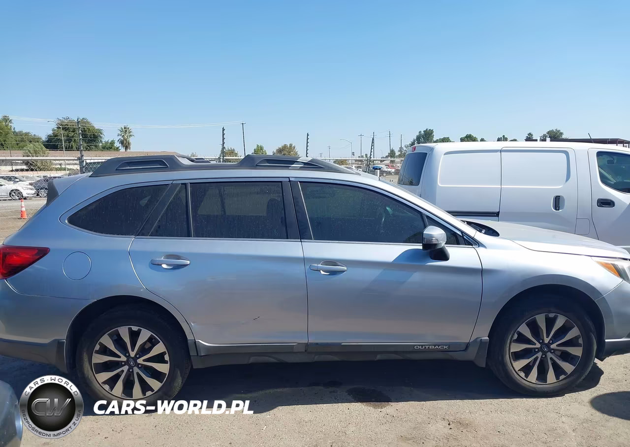 2015 Subaru Outback 3.6R Limited VIN:4S4BSENC2F3249728 - 18