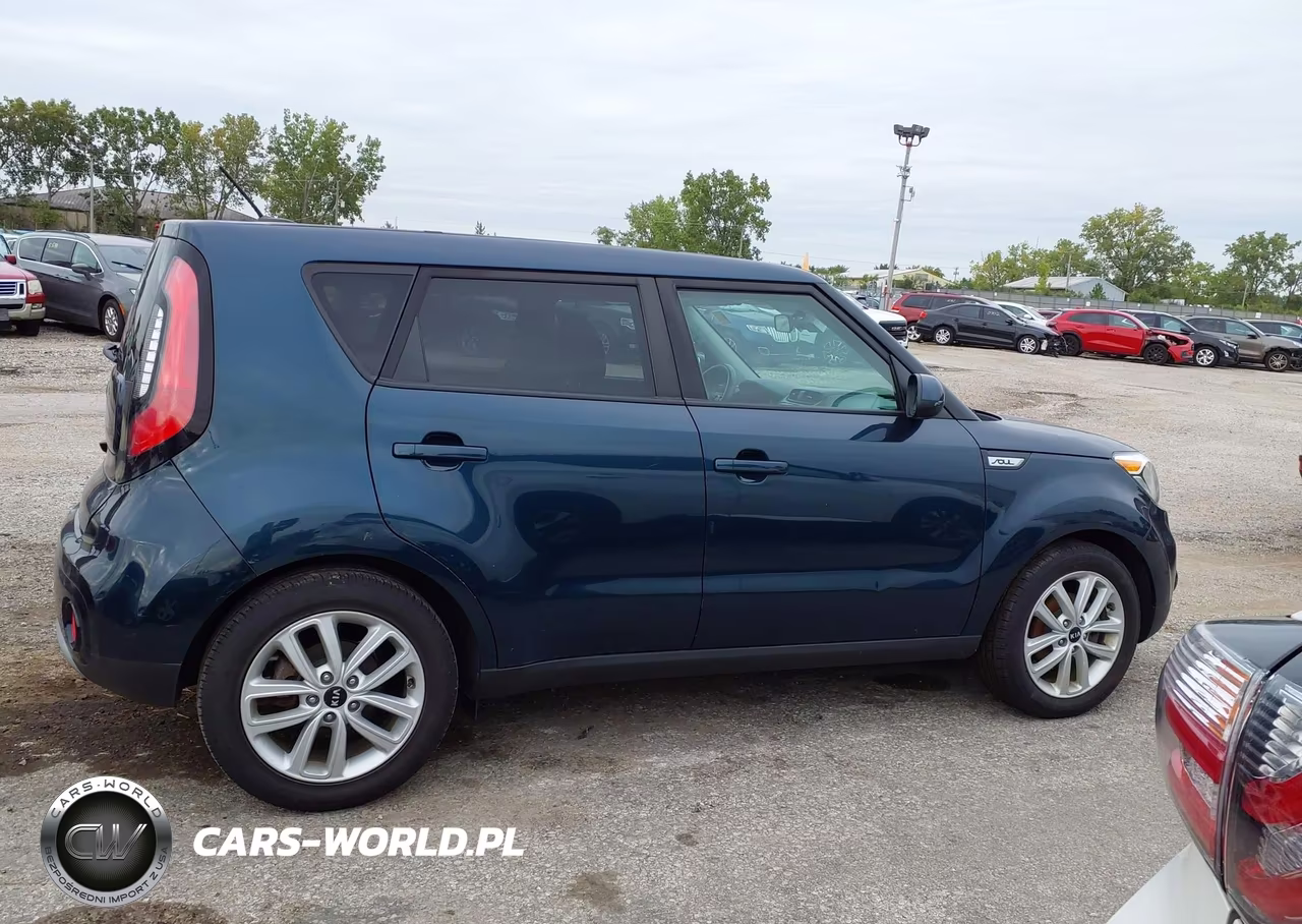 2019 Kia Soul + VIN:KNDJP3A58K7630919 - 13