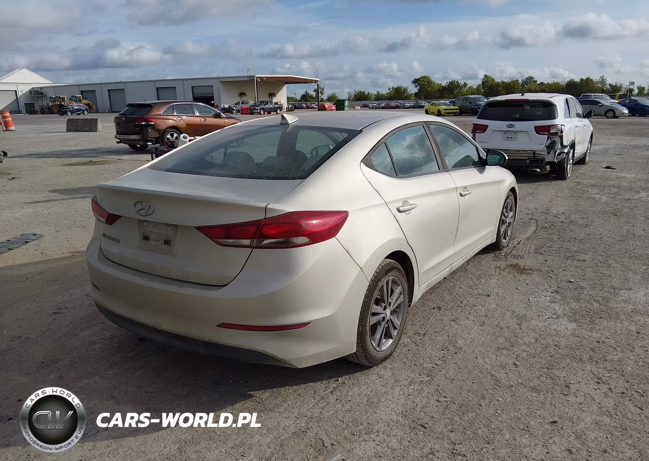 2018 Hyundai Elantra Sel VIN:5NPD84LF8JH258501 - 4