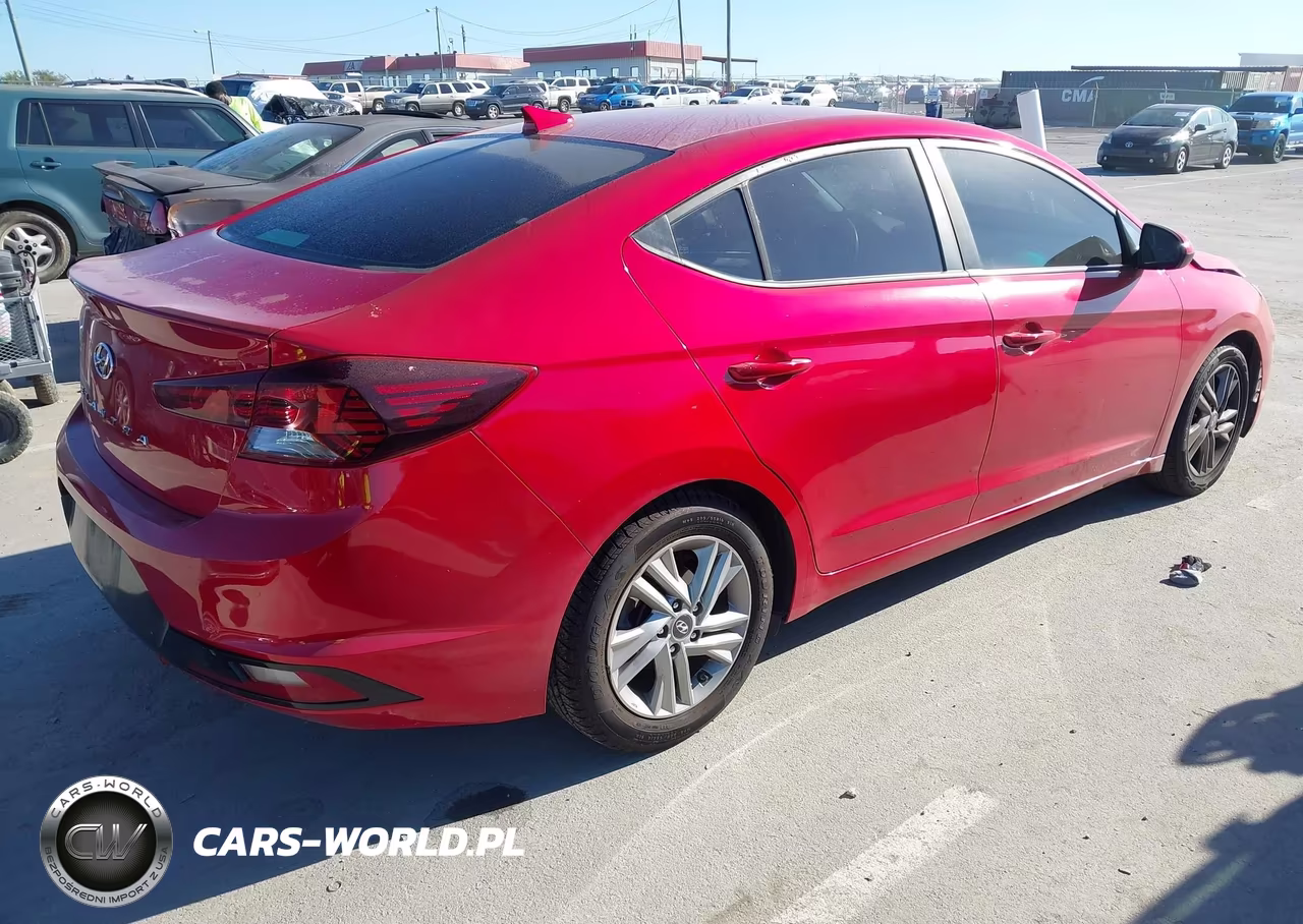 2020 Hyundai Elantra Sel VIN:5NPD84LF2LH624438 - 4