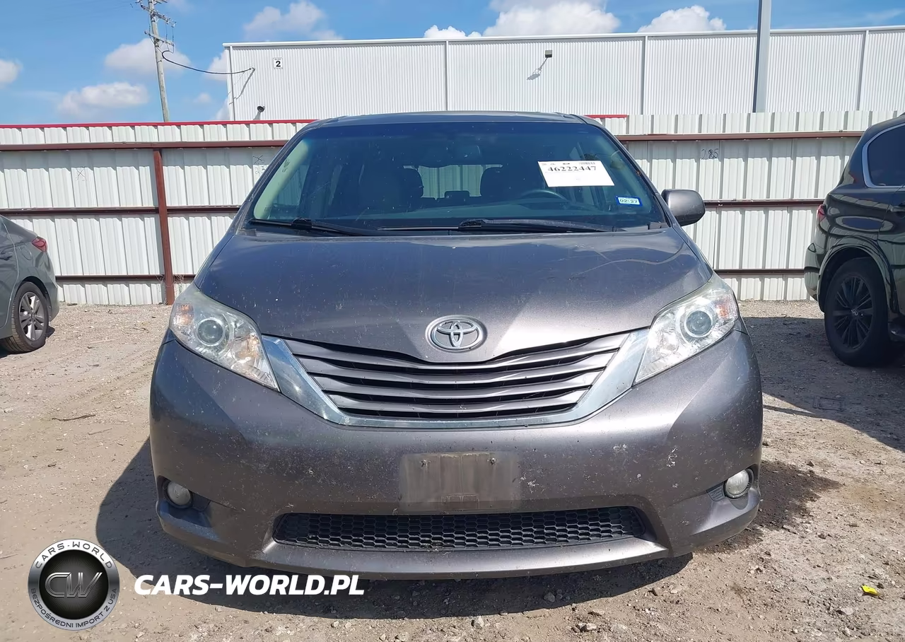 2017 Toyota Sienna Xle 8 Passenger VIN:5TDYZ3DC0HS809182 - 12