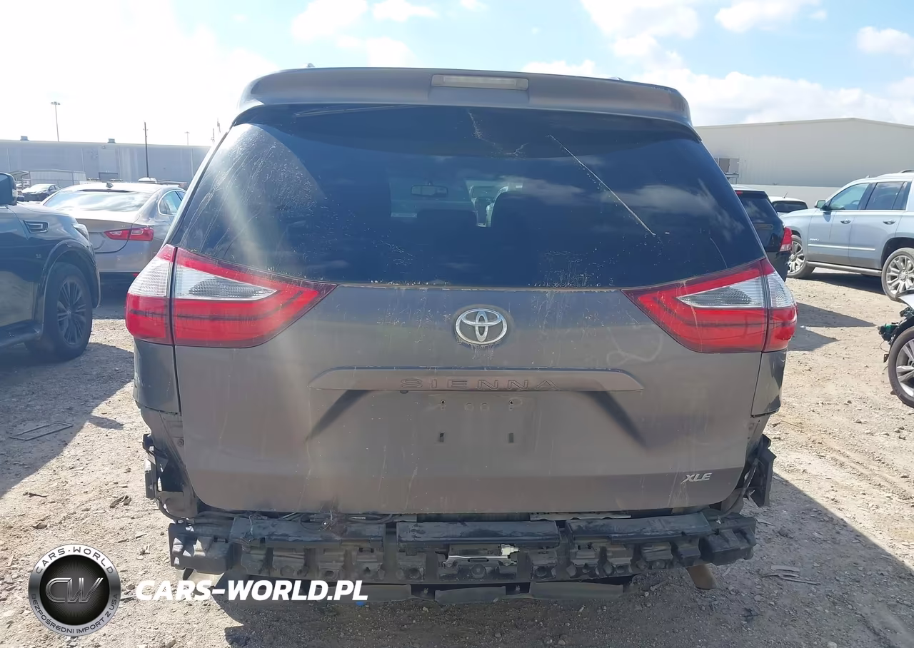 2017 Toyota Sienna Xle 8 Passenger VIN:5TDYZ3DC0HS809182 - 16