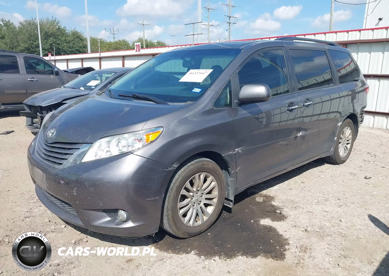 2017 Toyota Sienna Xle 8 Passenger VIN:5TDYZ3DC0HS809182 - 2