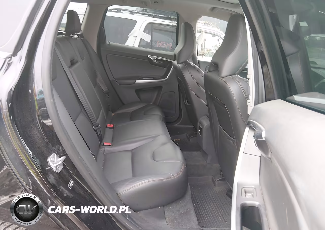 2017 Volvo Xc60 T6 Dynamic VIN:YV449MRR9H2163050 - 8