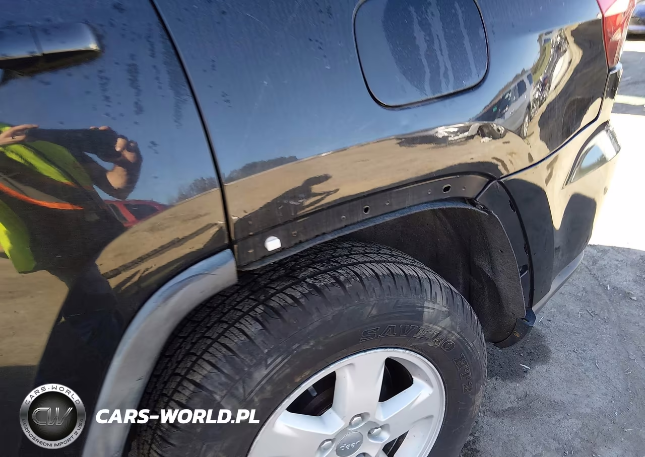 2011 Jeep Grand Cherokee Laredo VIN:1J4RR4GG2BC551405 - 12
