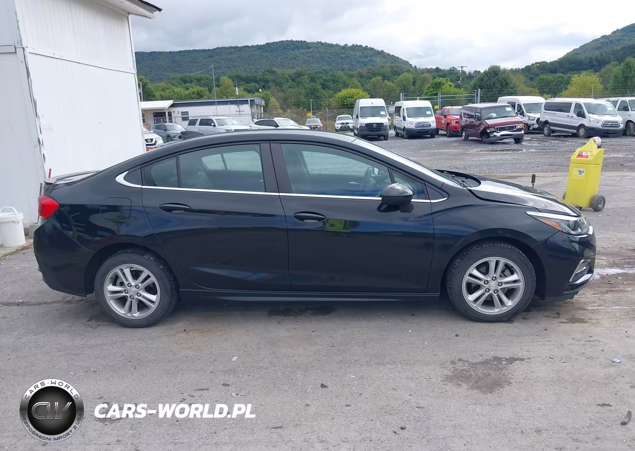 2017 Chevrolet Cruze Lt VIN:1G1BE5SM5H7176724 - 13