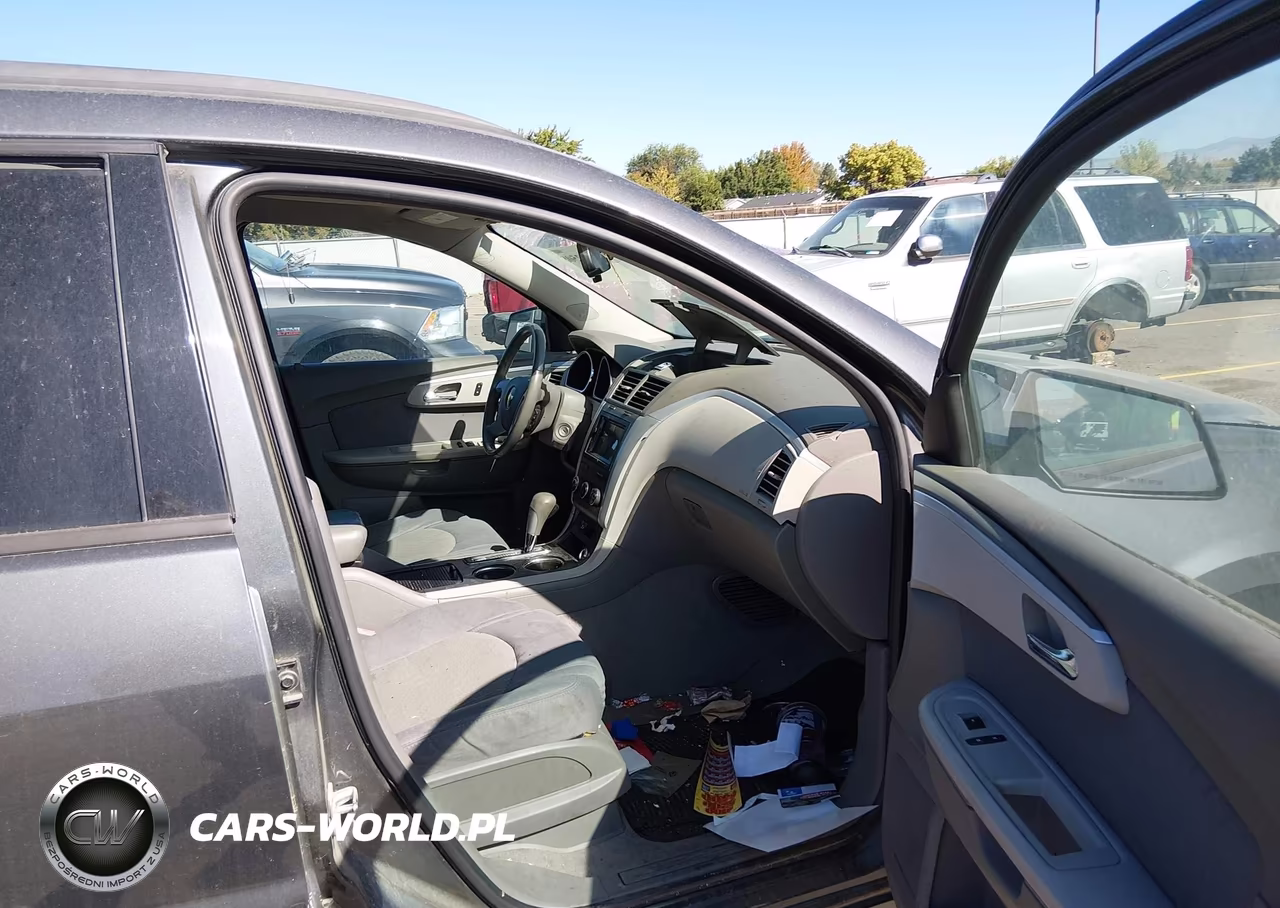 2011 Chevrolet Traverse Ls VIN:1GNKRFED0BJ336295 - 5
