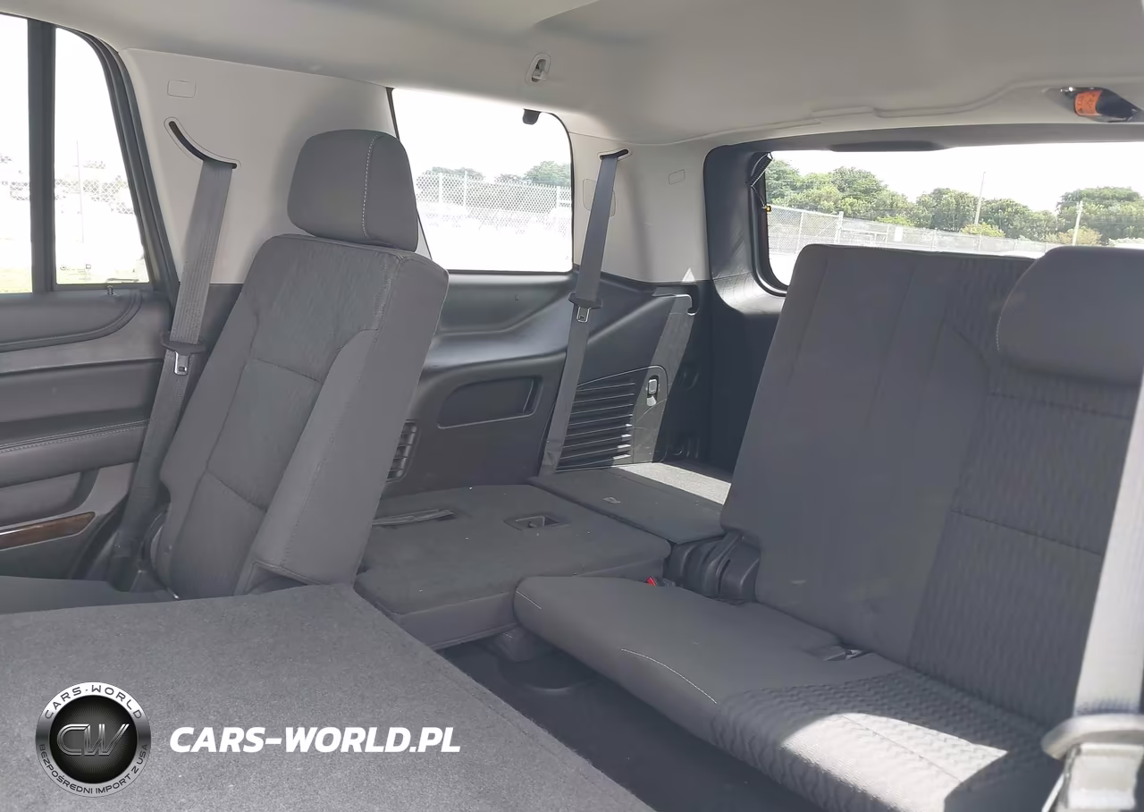 2018 Chevrolet Tahoe Ls VIN:1GNSKAKC8JR370262 - 12