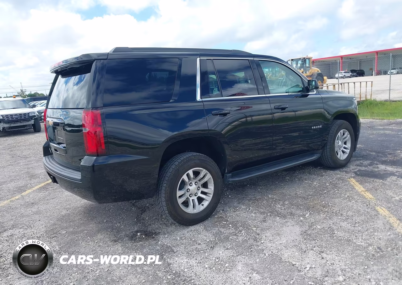 2018 Chevrolet Tahoe Ls VIN:1GNSKAKC8JR370262 - 4