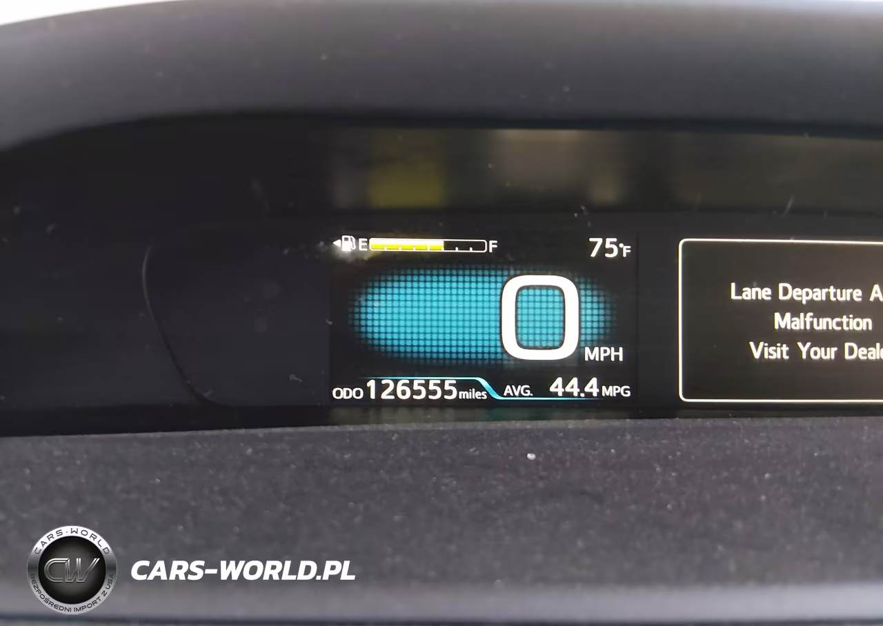 2017 Toyota Prius Two VIN:JTDKBRFU0H3039554 - 7