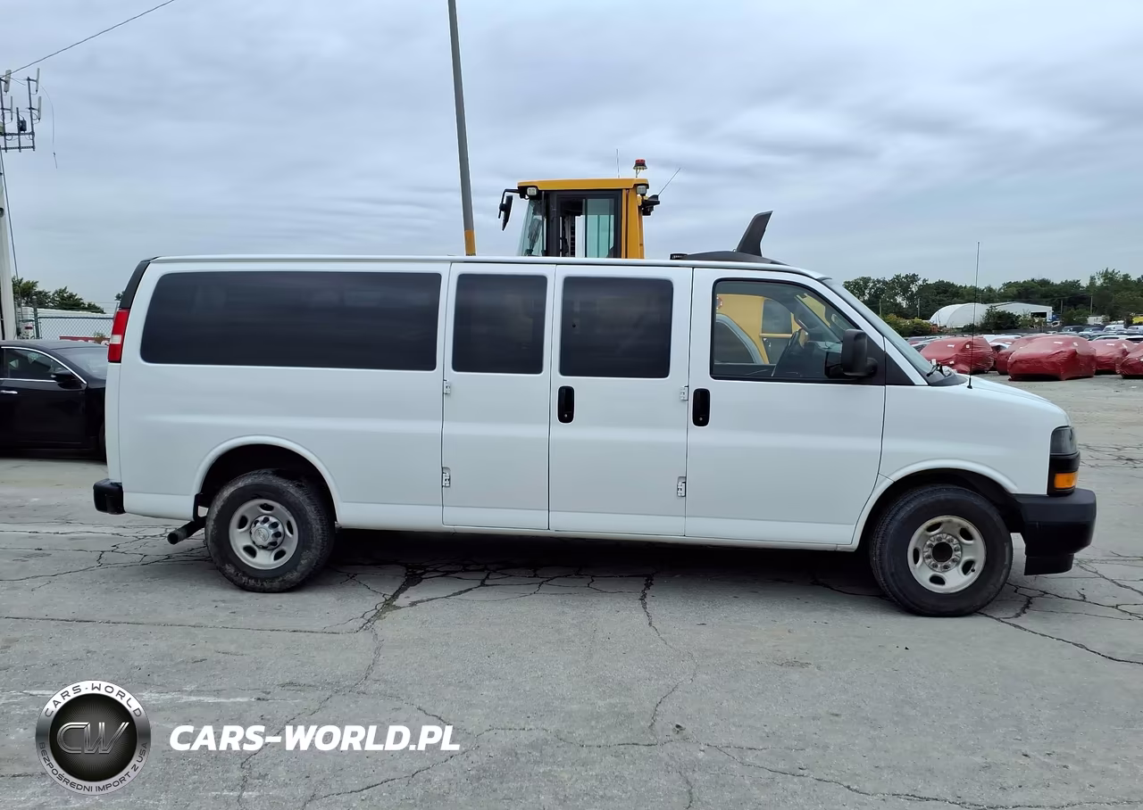 2019 Chevrolet Express 3500 Ls VIN:1GAZGNFG1K1334662 - 16