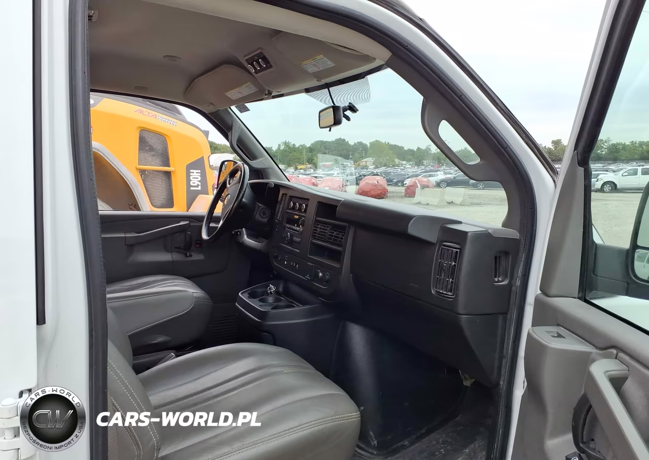 2019 Chevrolet Express 3500 Ls VIN:1GAZGNFG1K1334662 - 5