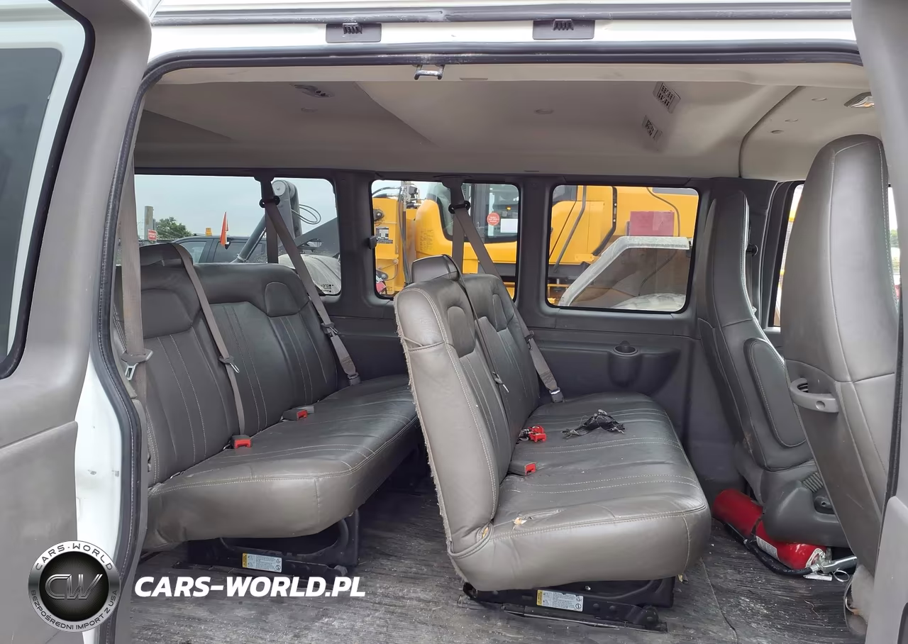 2019 Chevrolet Express 3500 Ls VIN:1GAZGNFG1K1334662 - 8