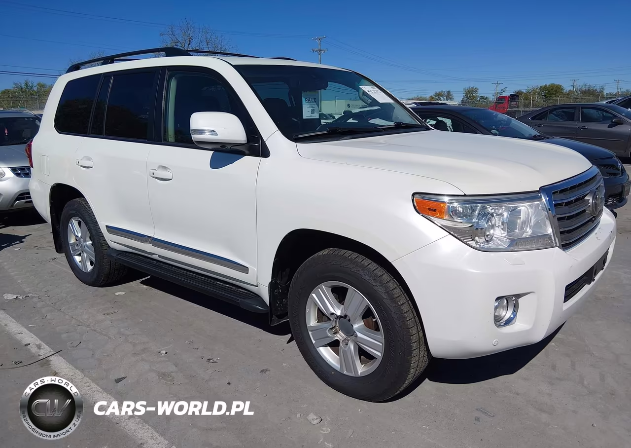2015 Toyota Land Cruiser V8