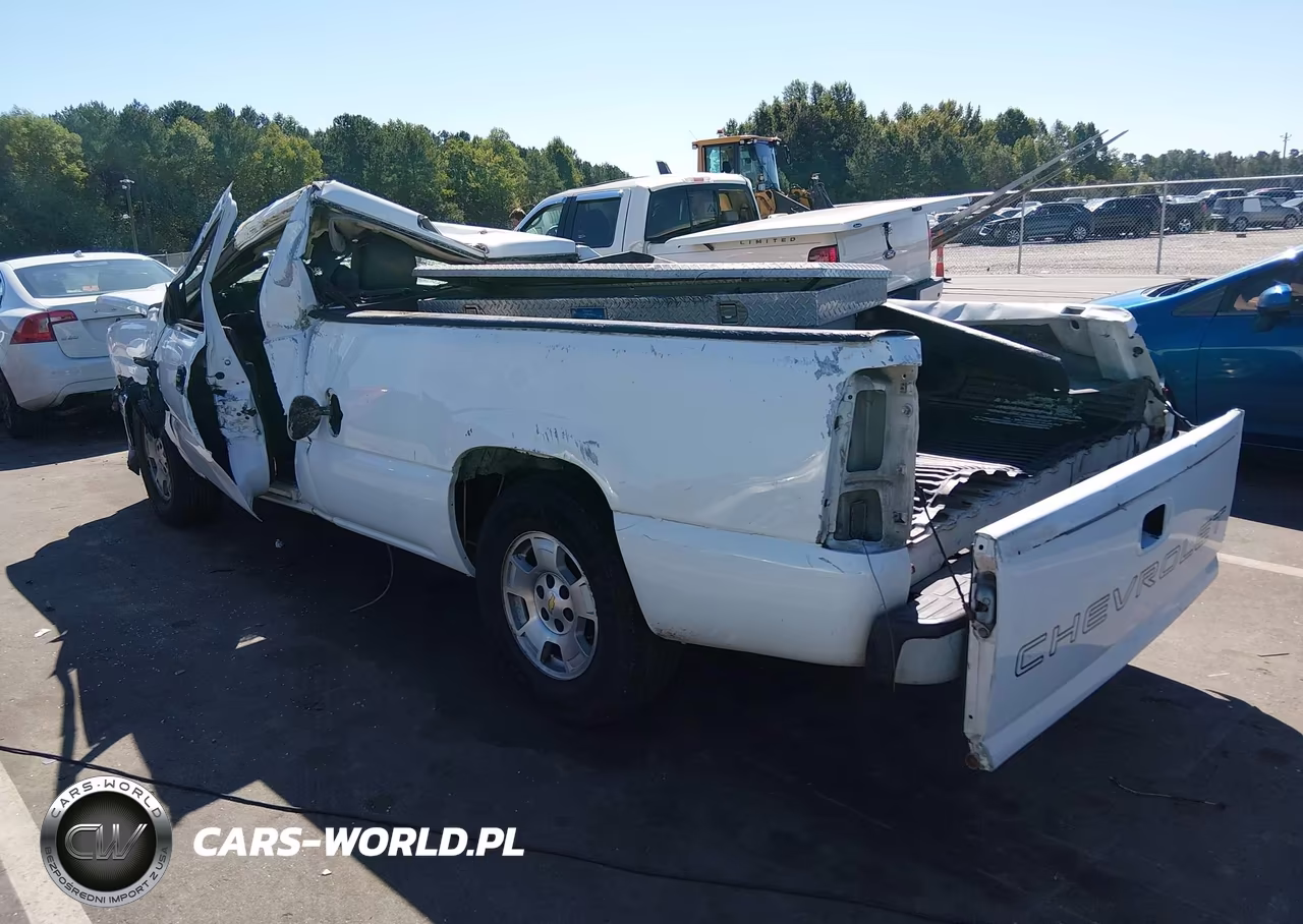 2004 Chevrolet Silverado 1500 Work Truck VIN:1GCEC14Z04Z281598 - 3