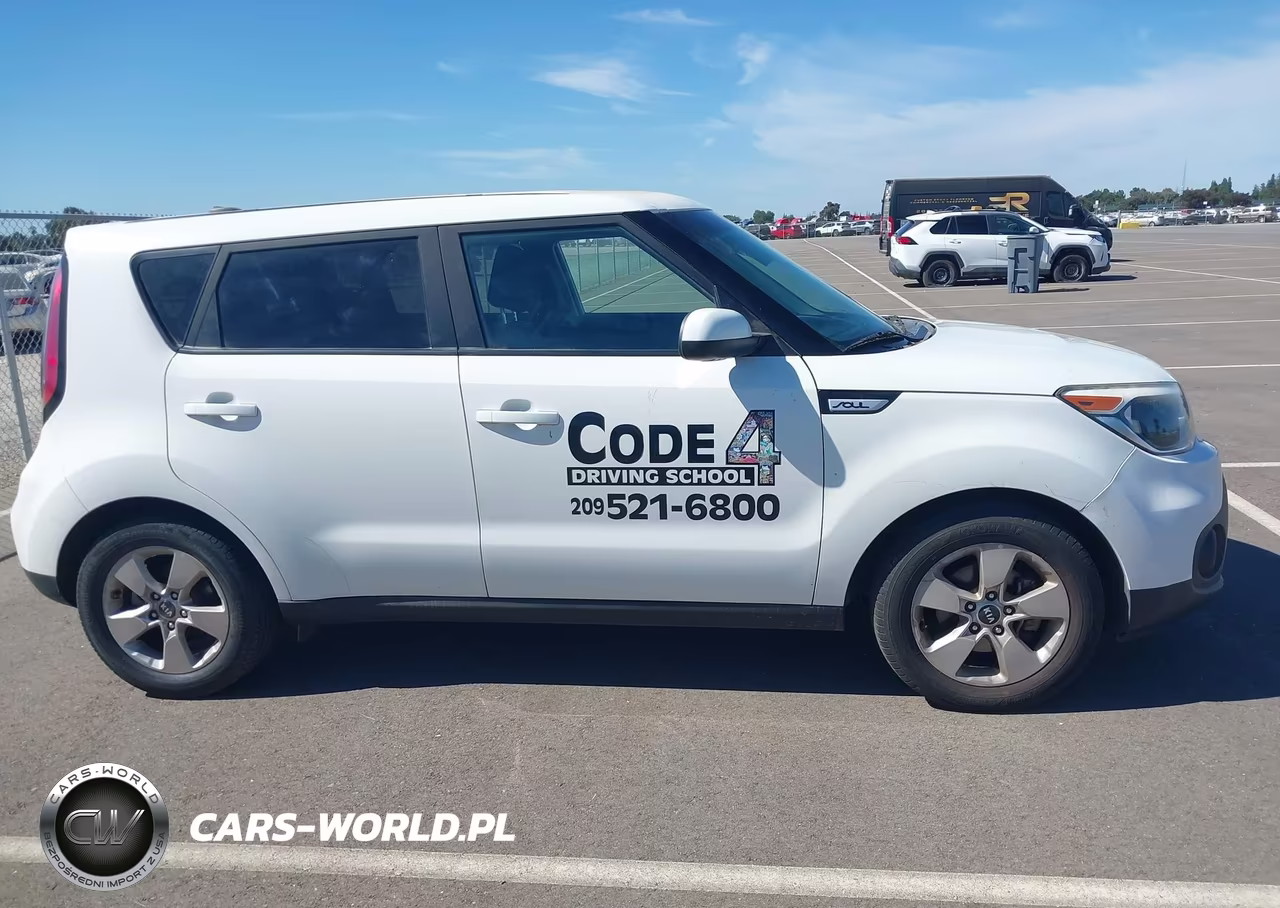 2019 Kia Soul VIN:KNDJN2A22K7021766 - 14