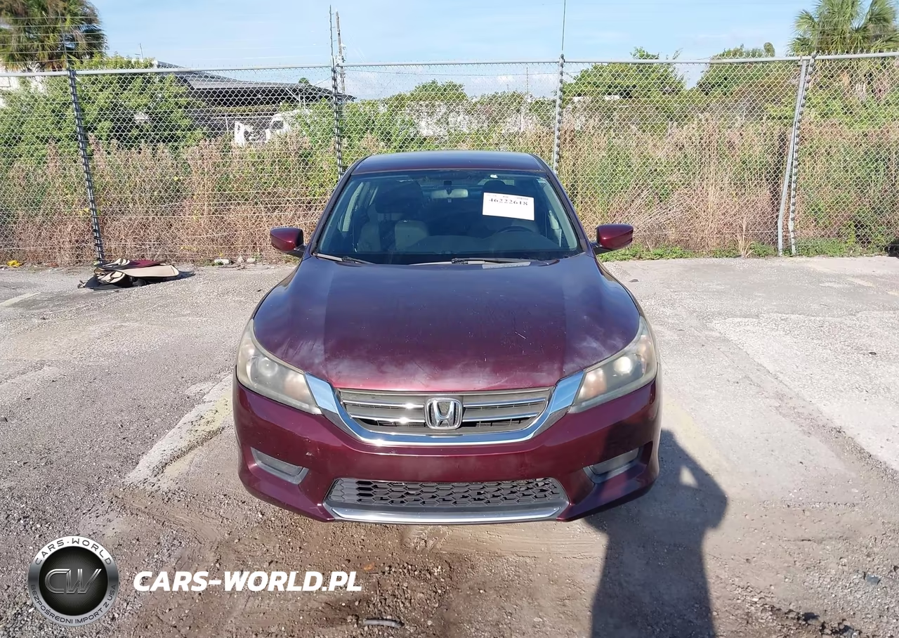 2015 Honda Accord Sport VIN:1HGCR2F57FA045412 - 12