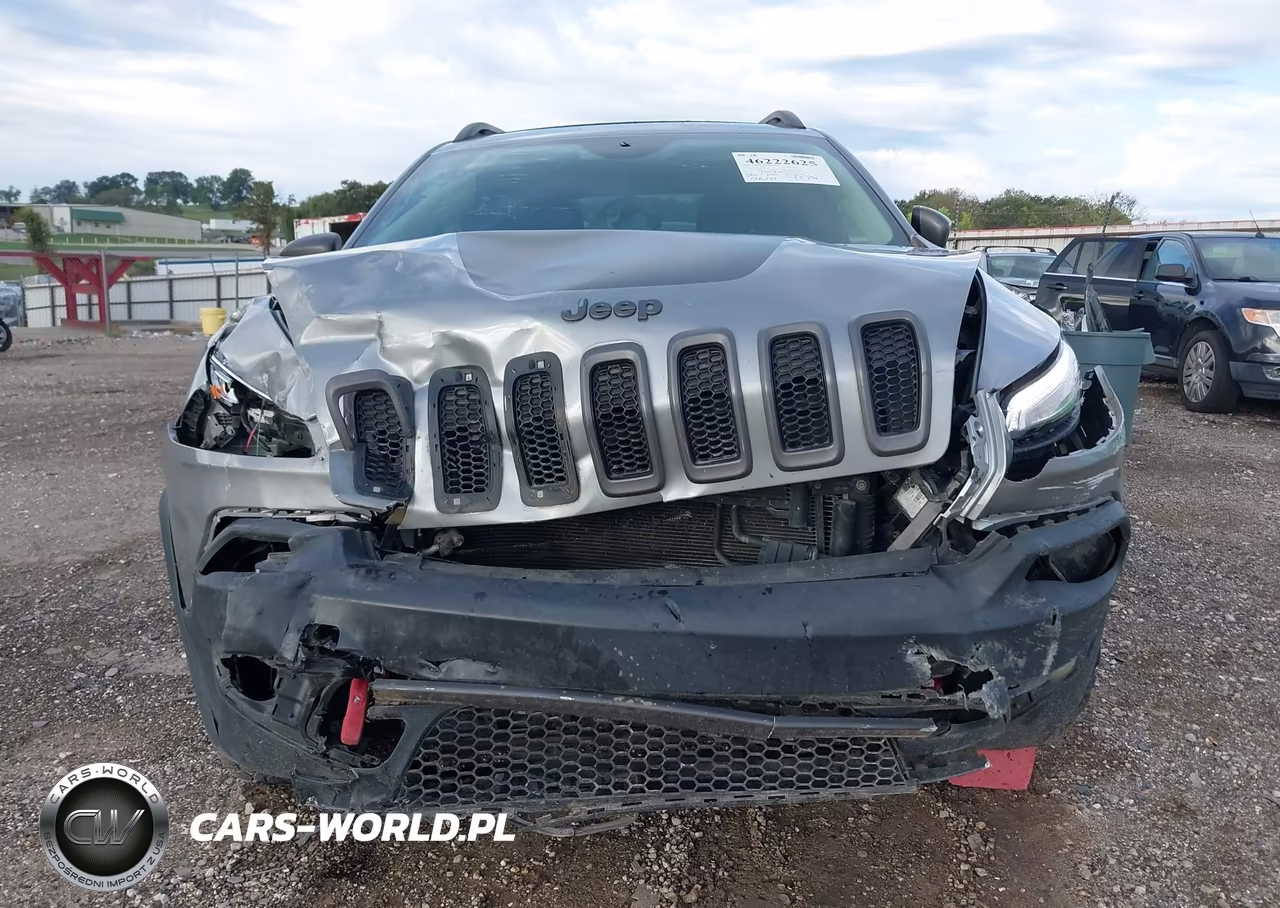2015 Jeep Cherokee Trailhawk VIN:1C4PJMBS8FW698963 - 12