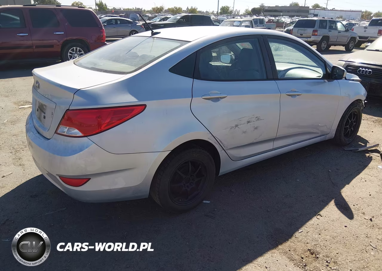 2016 Hyundai Accent Se VIN:KMHCT4AE8GU113568 - 4
