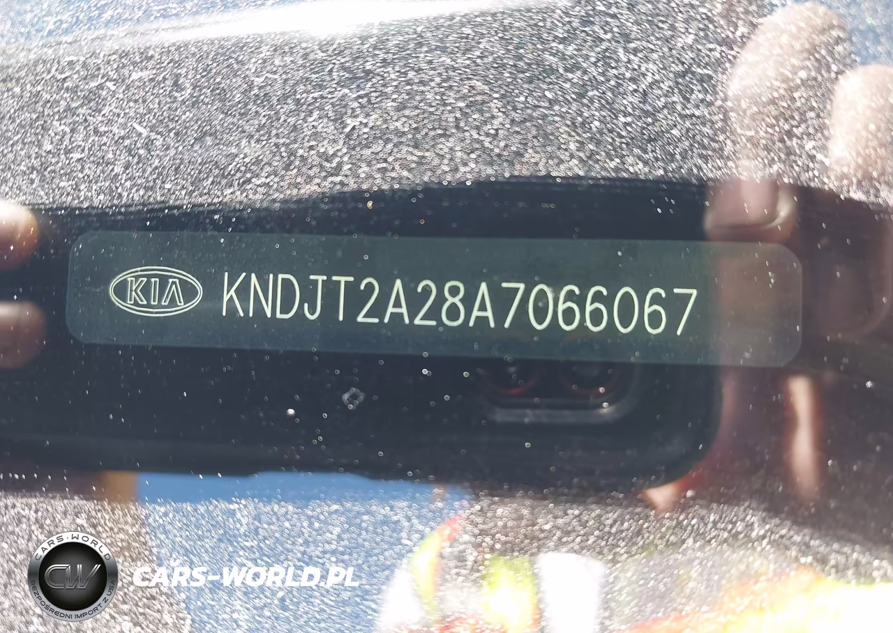 2010 Kia Soul + VIN:KNDJT2A28A7066067 - 9
