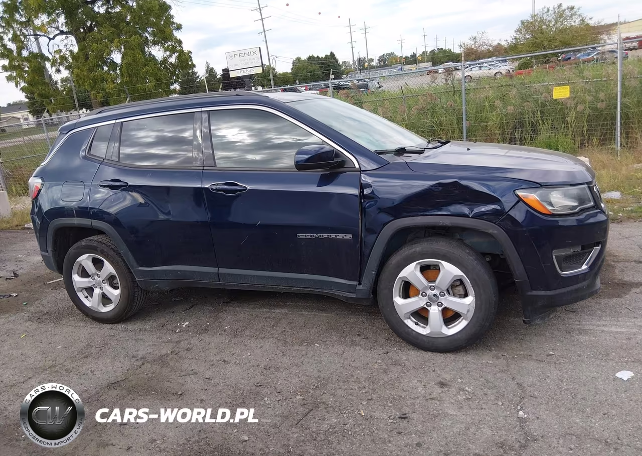 2018 Jeep Compass Latitude 4X4 VIN:3C4NJDBB4JT366251 - 13