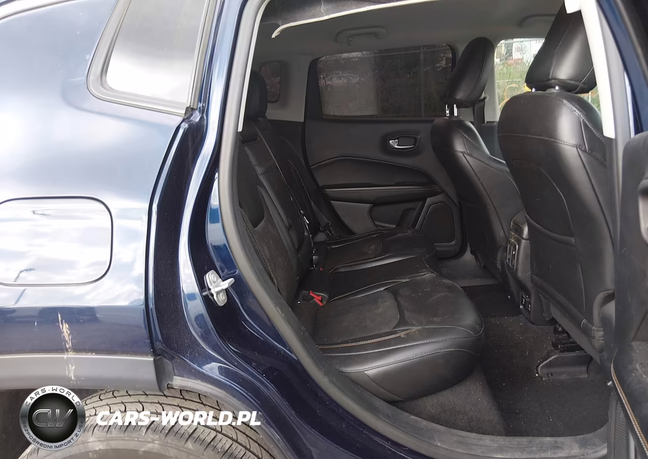 2018 Jeep Compass Latitude 4X4 VIN:3C4NJDBB4JT366251 - 8