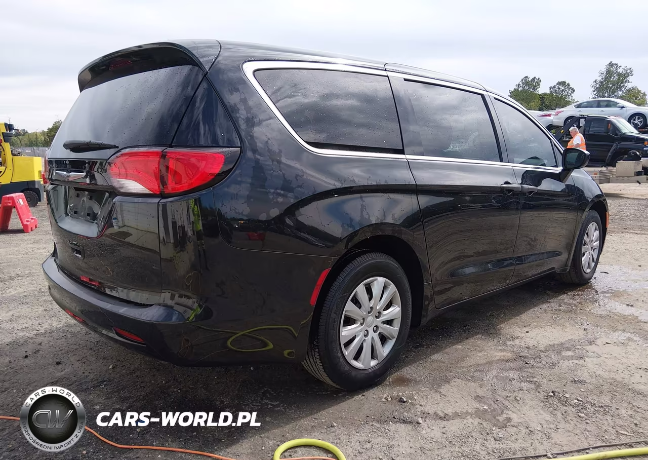 2021 Chrysler Voyager L VIN:2C4RC1AG4MR568411 - 4