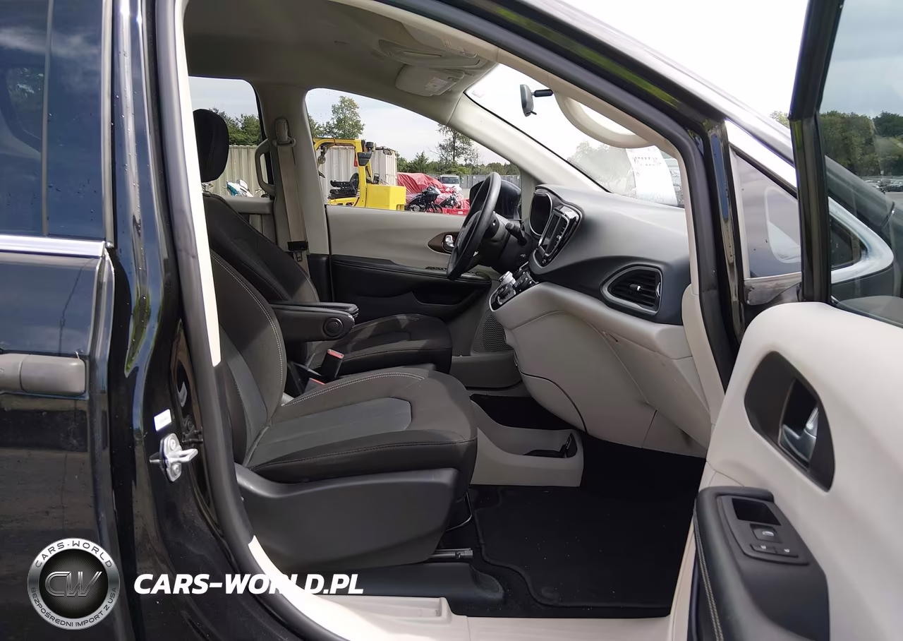 2021 Chrysler Voyager L VIN:2C4RC1AG4MR568411 - 5