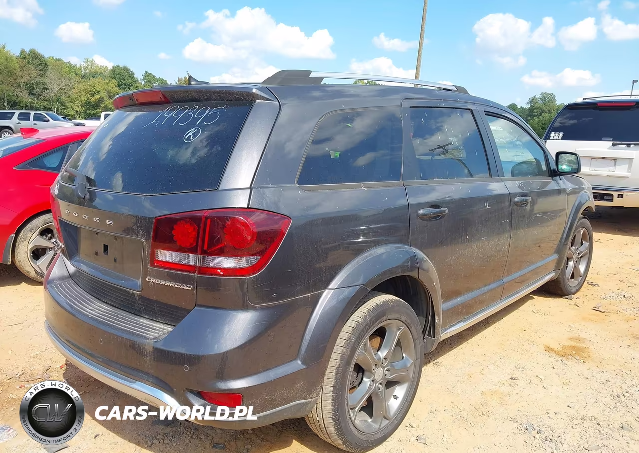 2016 Dodge Journey Crossroad Plus VIN:3C4PDCGB9GT199395 - 4