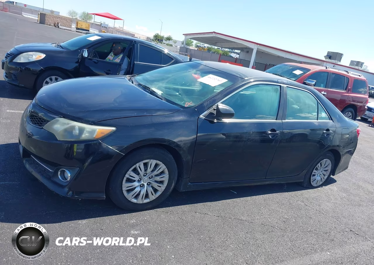 2014 Toyota Camry Se VIN:4T1BF1FK0EU472068 - 13