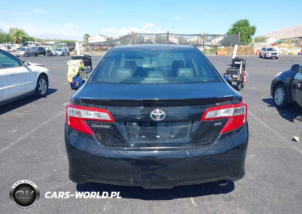 2014 Toyota Camry Se VIN:4T1BF1FK0EU472068 - 15