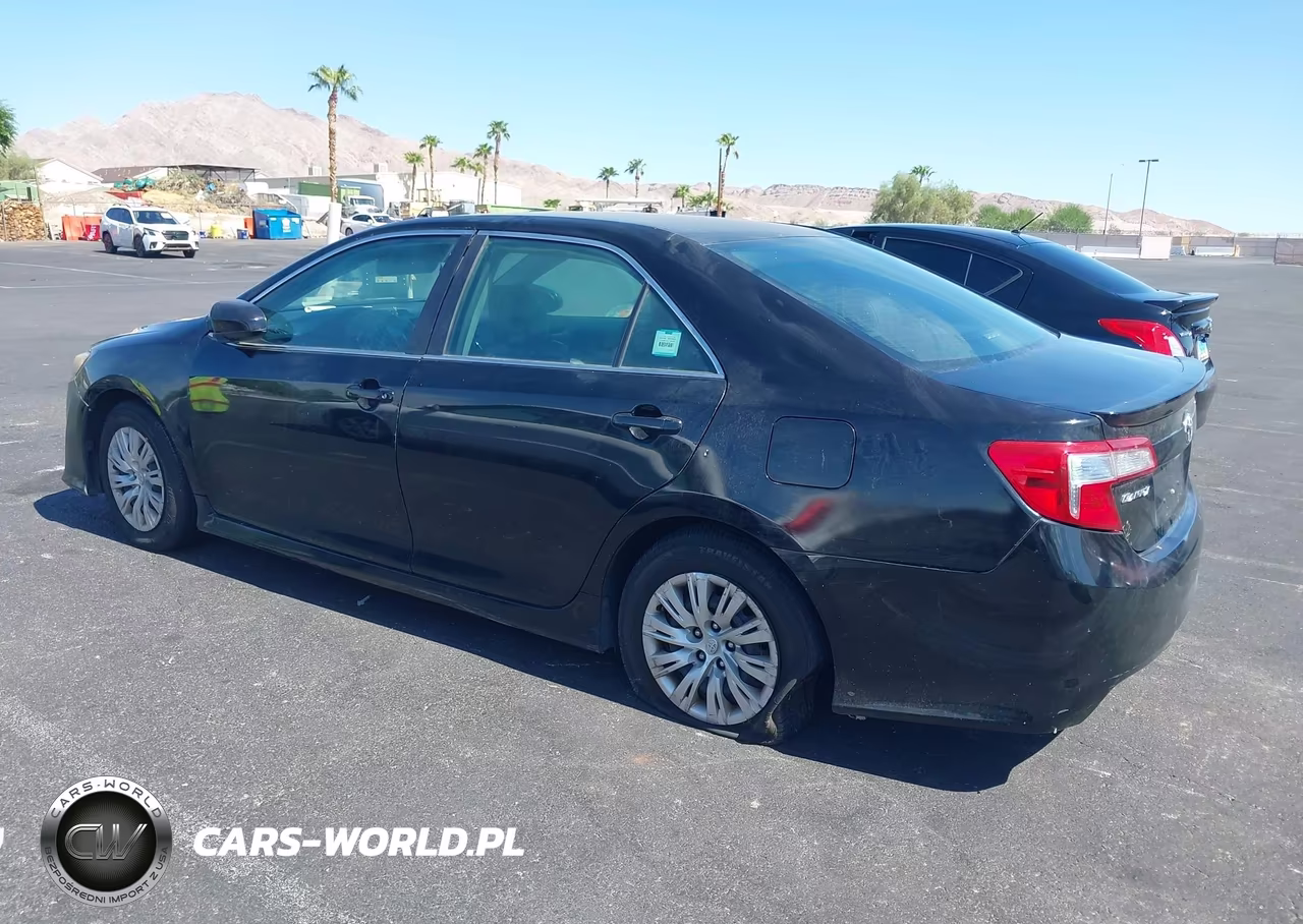2014 Toyota Camry Se VIN:4T1BF1FK0EU472068 - 3