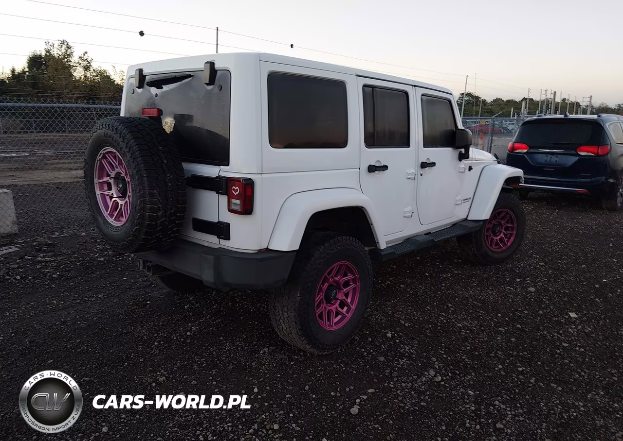 2012 Jeep Wrangler Unlimited Rubicon VIN:1C4HJWFG8CL111227 - 4