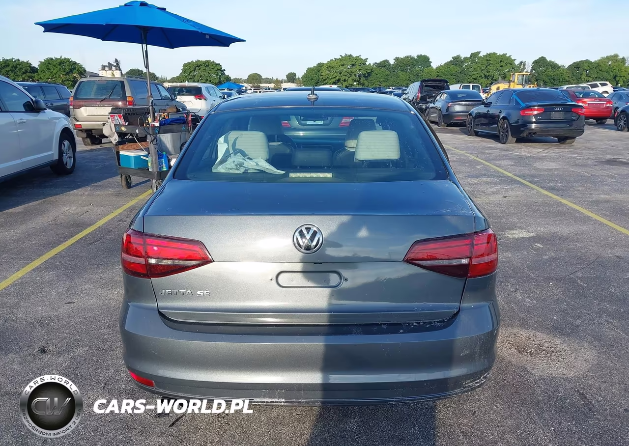 2016 Volkswagen Jetta 1.8T Sport VIN:3VWD17AJ8GM259466 - 16