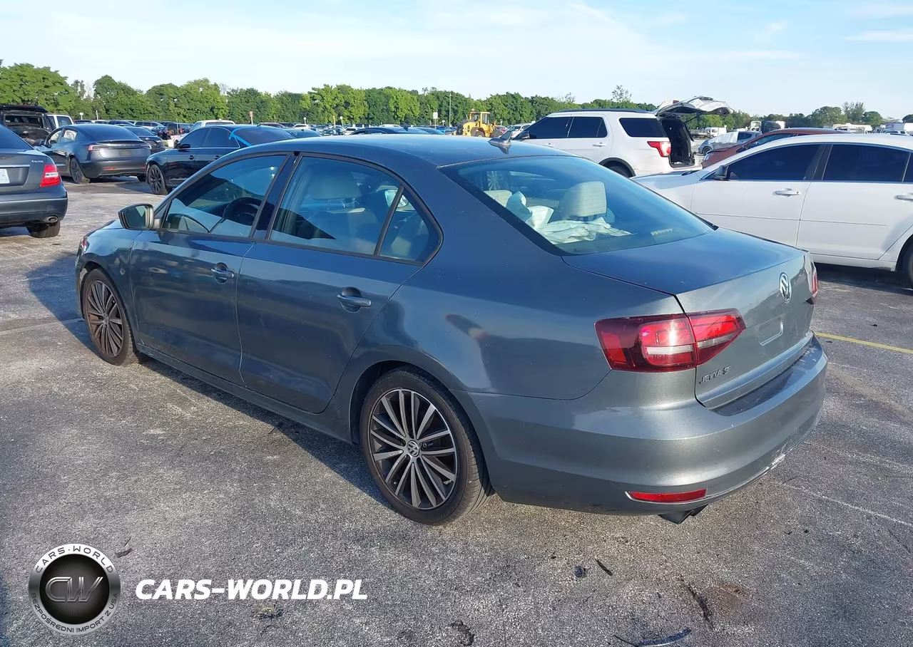 2016 Volkswagen Jetta 1.8T Sport VIN:3VWD17AJ8GM259466 - 3