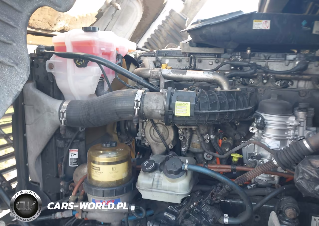 2019 Freightliner Cascadia 125 VIN:3AKJGLDR4KSKN1807 - 9