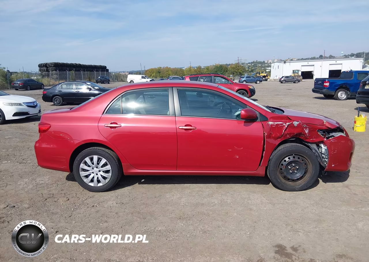 2013 Toyota Corolla Le VIN:2T1BU4EE9DC931987 - 13